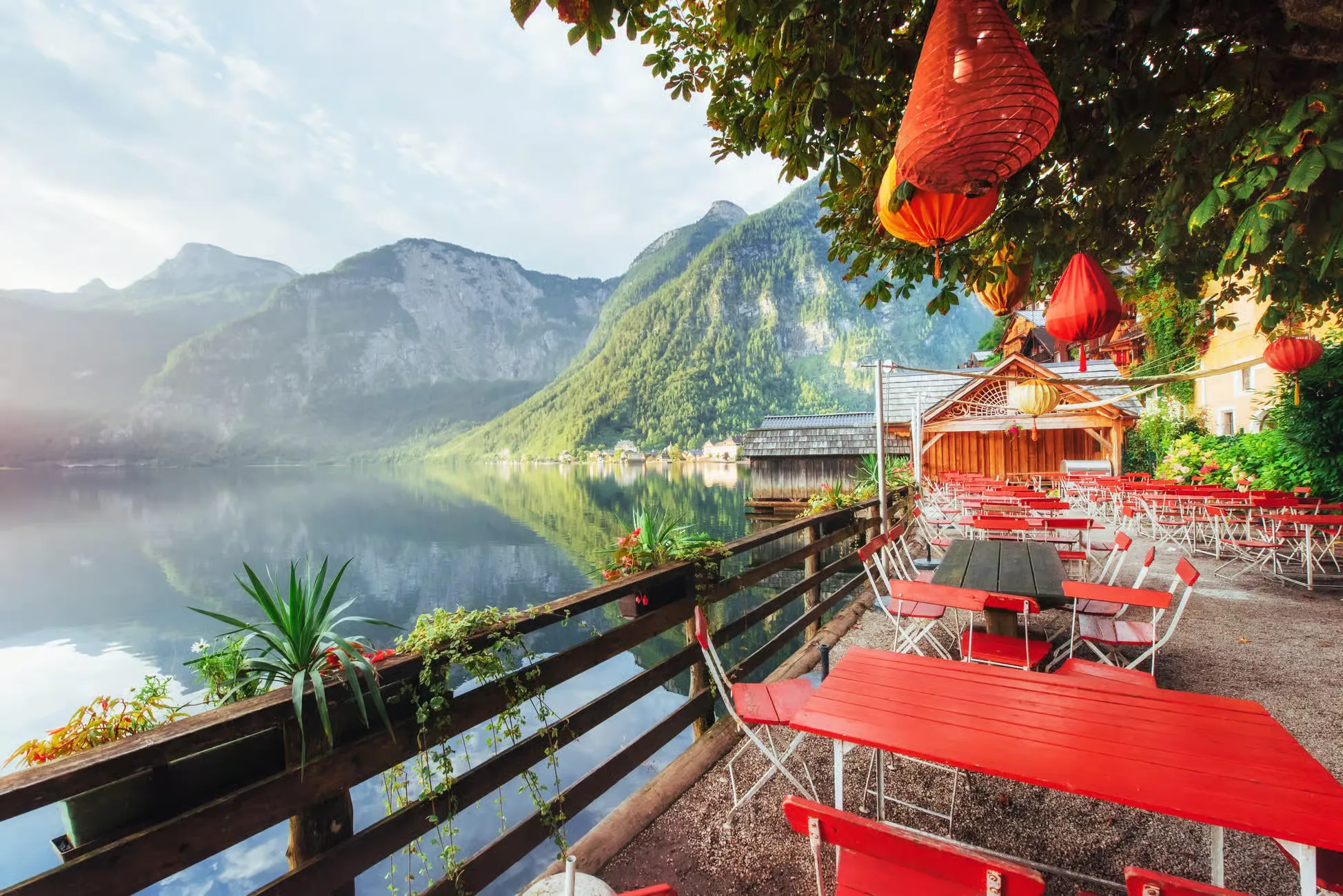 Schloss Ort castle on its island in Lake Traunsee