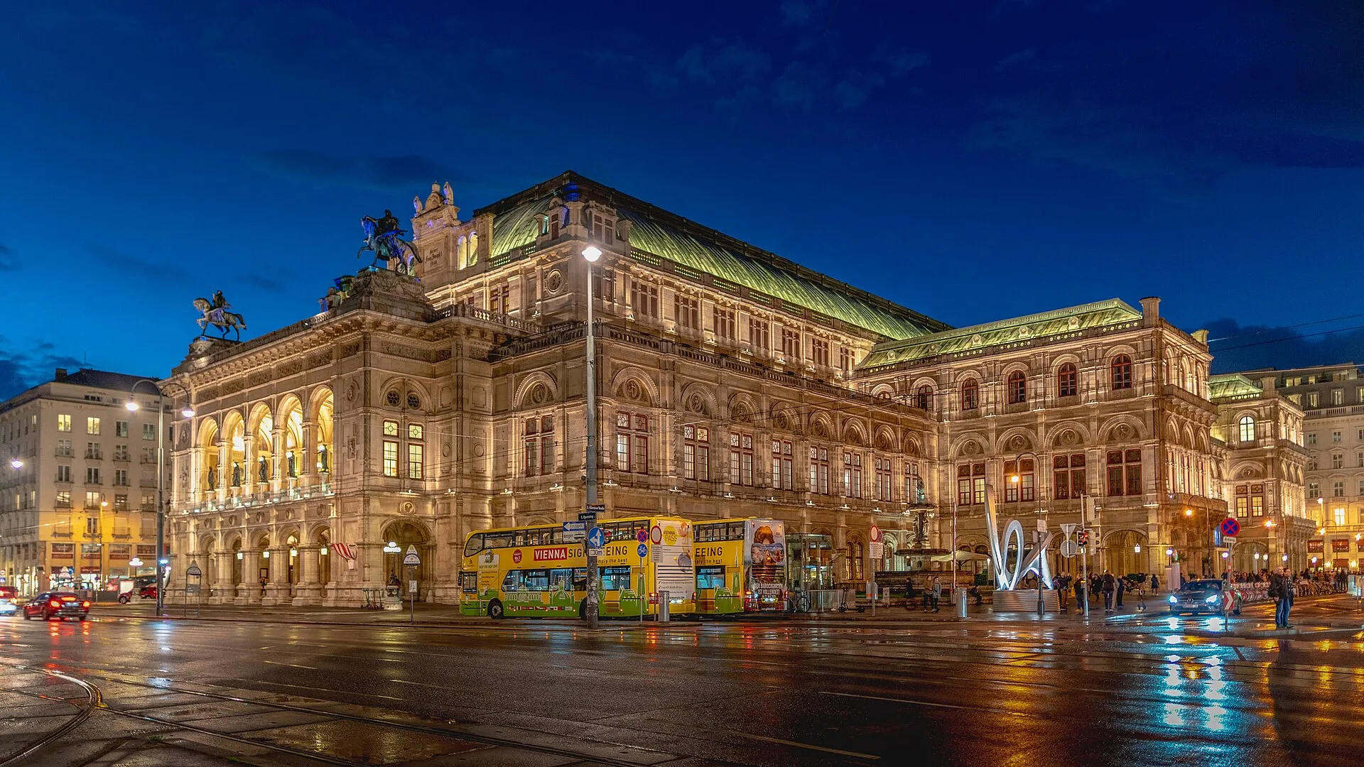The Wiener Staatsoper on the Ringstrasse, lit at night
